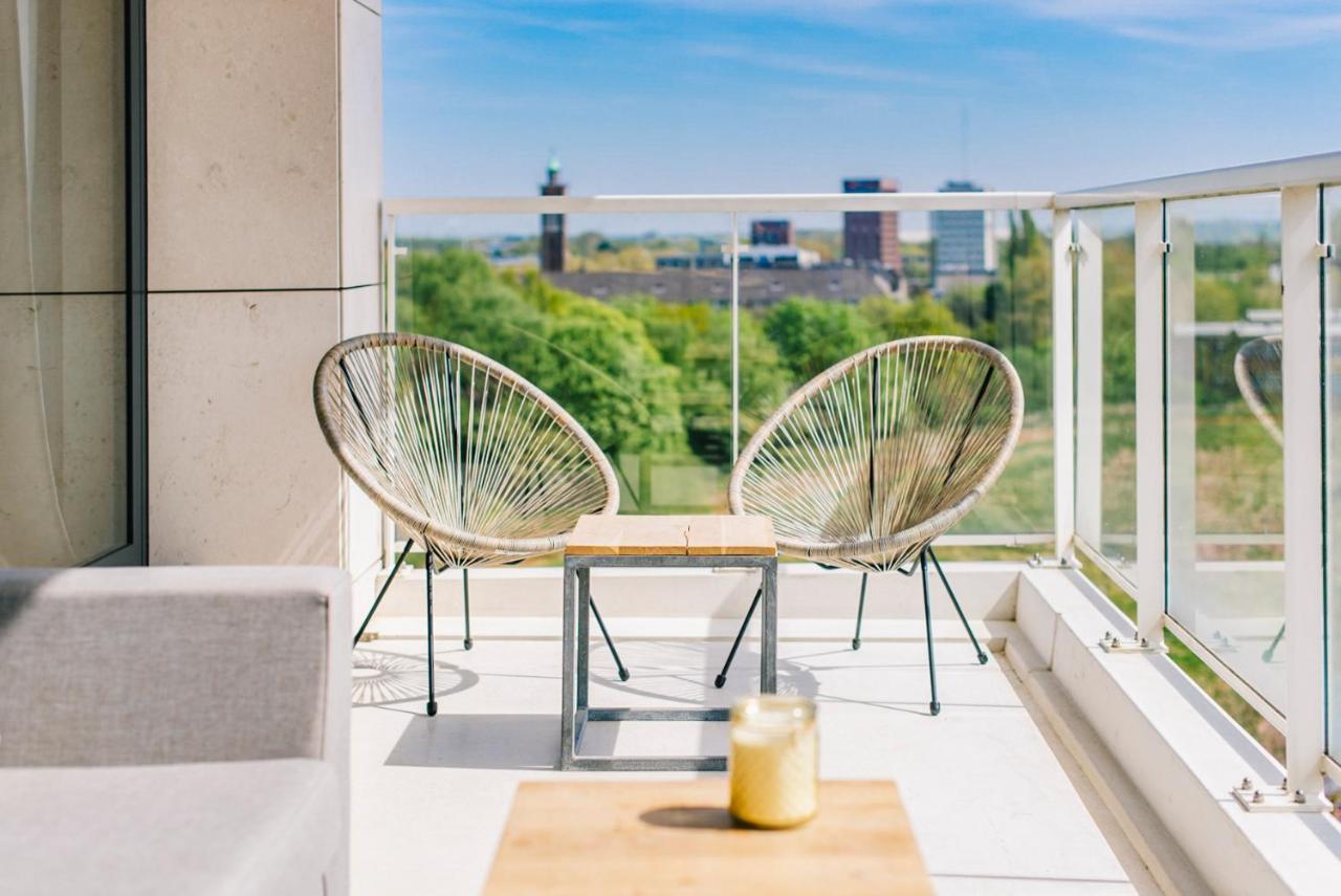 Shs Homes-Luxe Highrise, 2 Bedrooms, Kitchen, Free Parking, Stunning View, Large Tarrasse, Workspace Хасселт Экстерьер фото